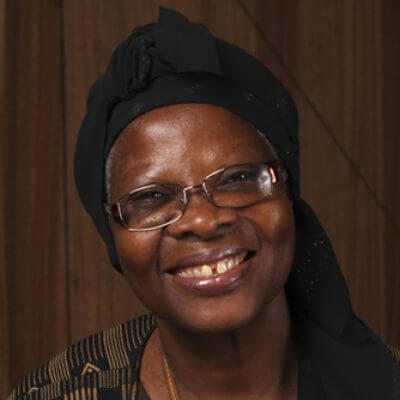 Bamela Engo-Tjega, Ruth